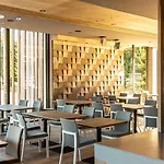 Monti & Wellness Hotel Hadzici