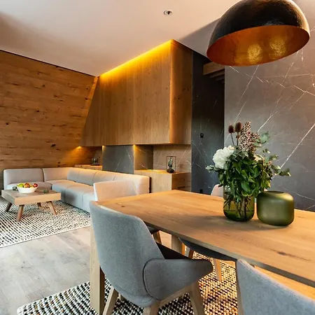 酒店 Monti & Wellness