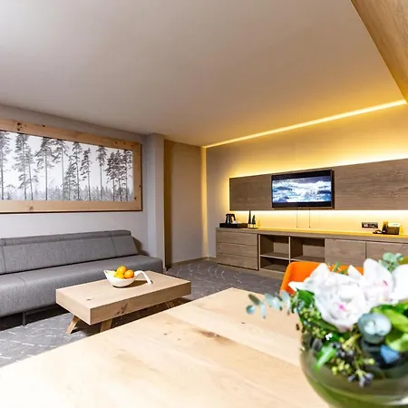 Monti & Wellness Otel Hadžići