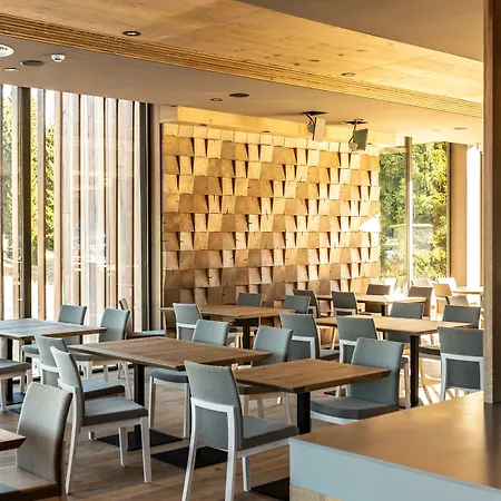 Monti & Wellness Otel Hadžići