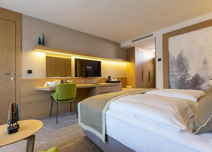 Monti & Wellness Hotel 4*