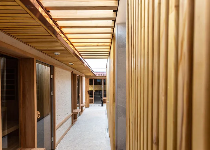 Hotel Monti & Wellness Hadzici