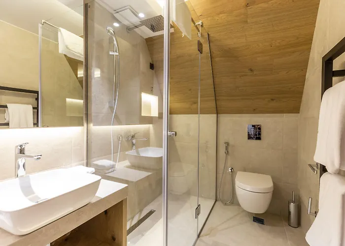 Monti & Wellness Hotel 4*